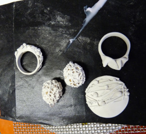 Ringen, oorbellen & hanger (in zilverklei)